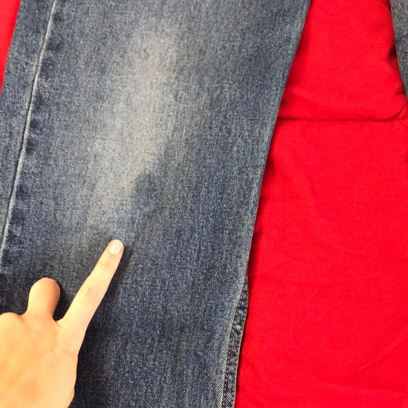 Lightly Distressed Levi’s 514 - Picture 7 of 8